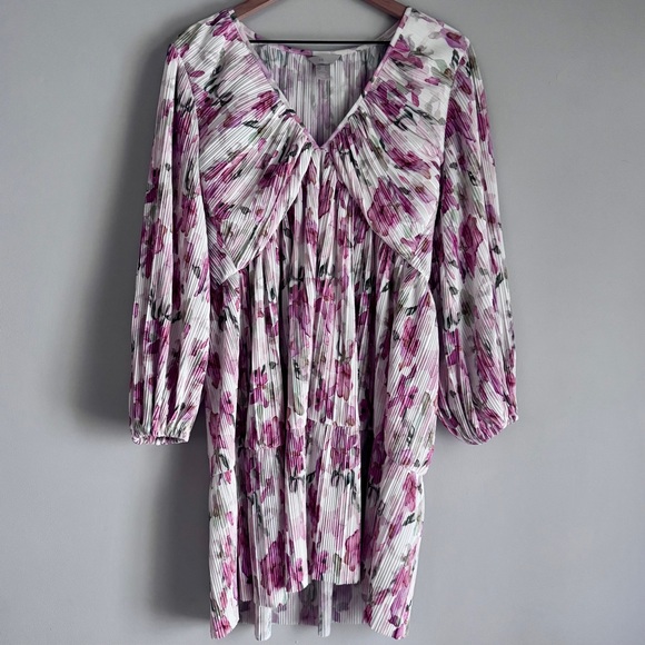 H&M Plissé Pink Watercolor Floral Long Sleeve V-Neck Dress Sz Medium - Picture 3 of 11